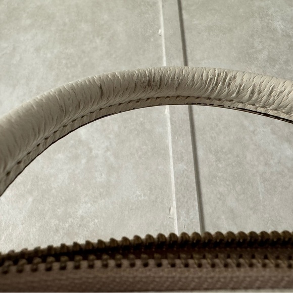 Kate spade purse & matching wallet. - Picture 4 of 8